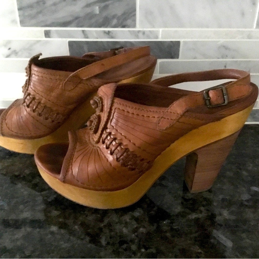 FRYE Platform Sandals 7.5